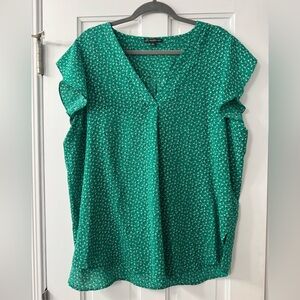 Adrianna Papell Green V-Neck Blouse
